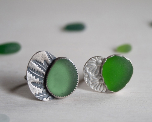 Robin Wells, Green Heart rings, found sea glass, sterling silver, 20mm, 2020, Photo Robin Wells