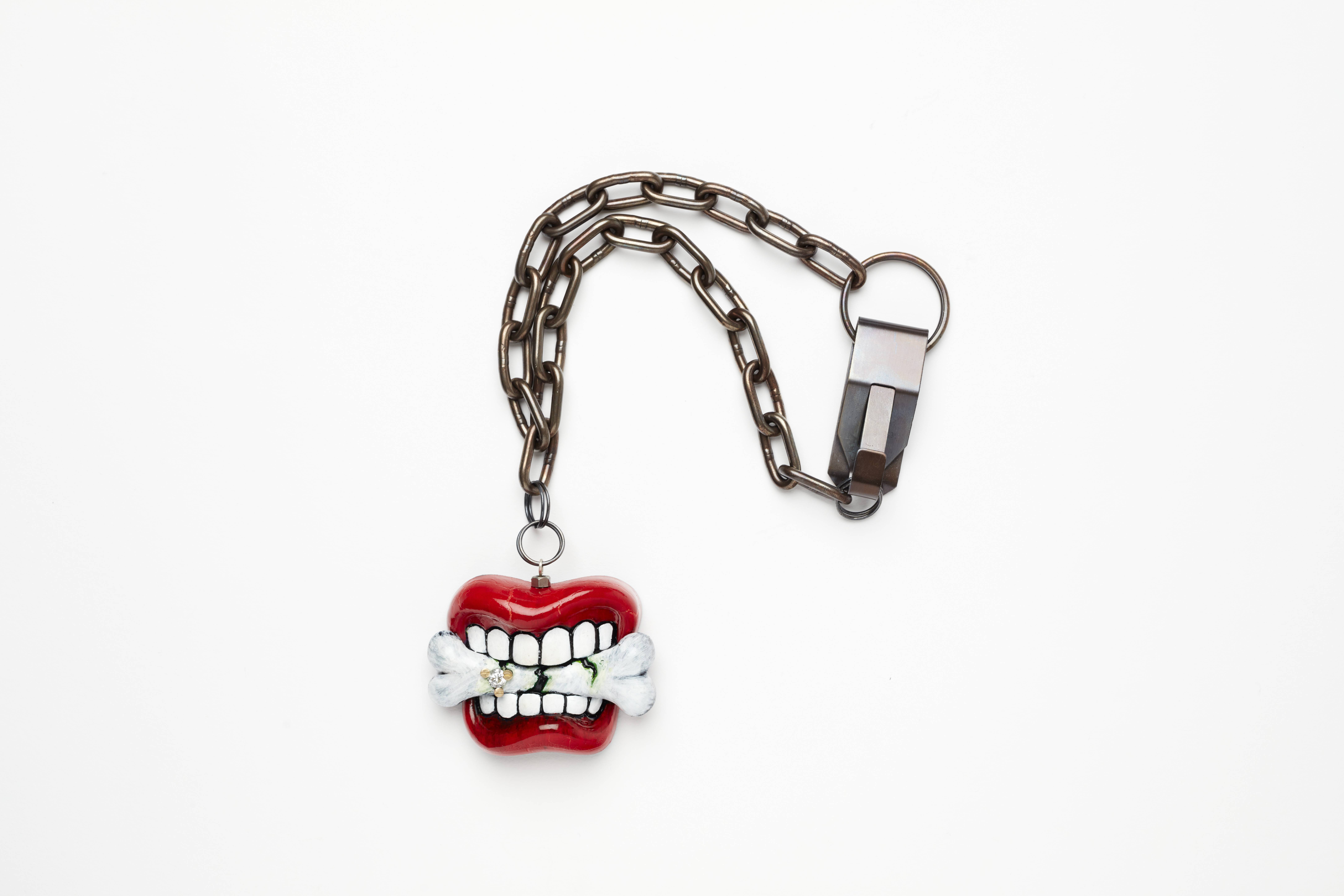Fang Bone